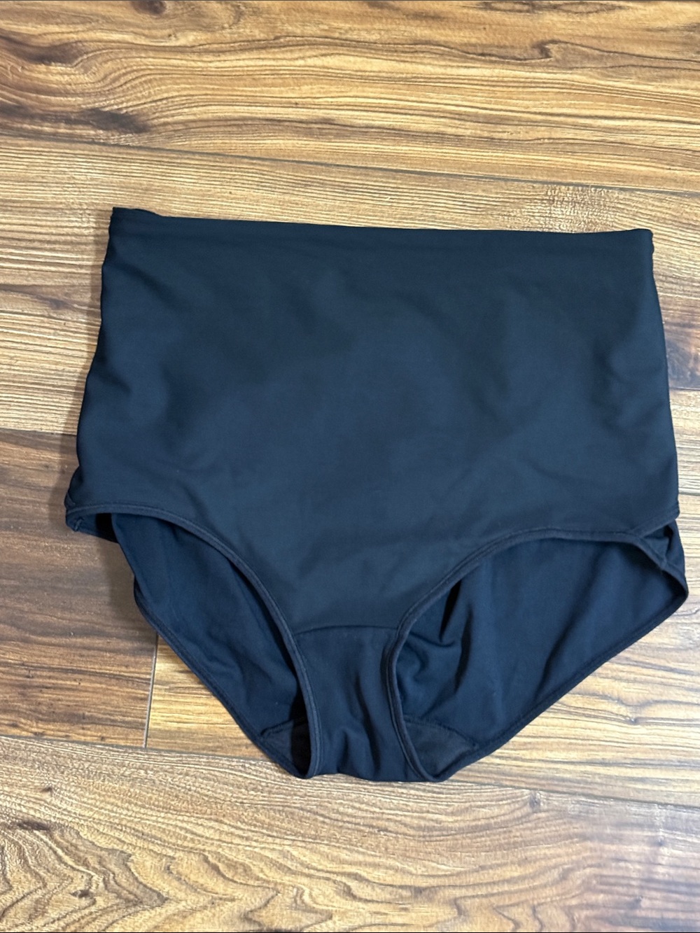 Leonisa PowerSlim Double-Layered Firm Compression Shapewear Shorts